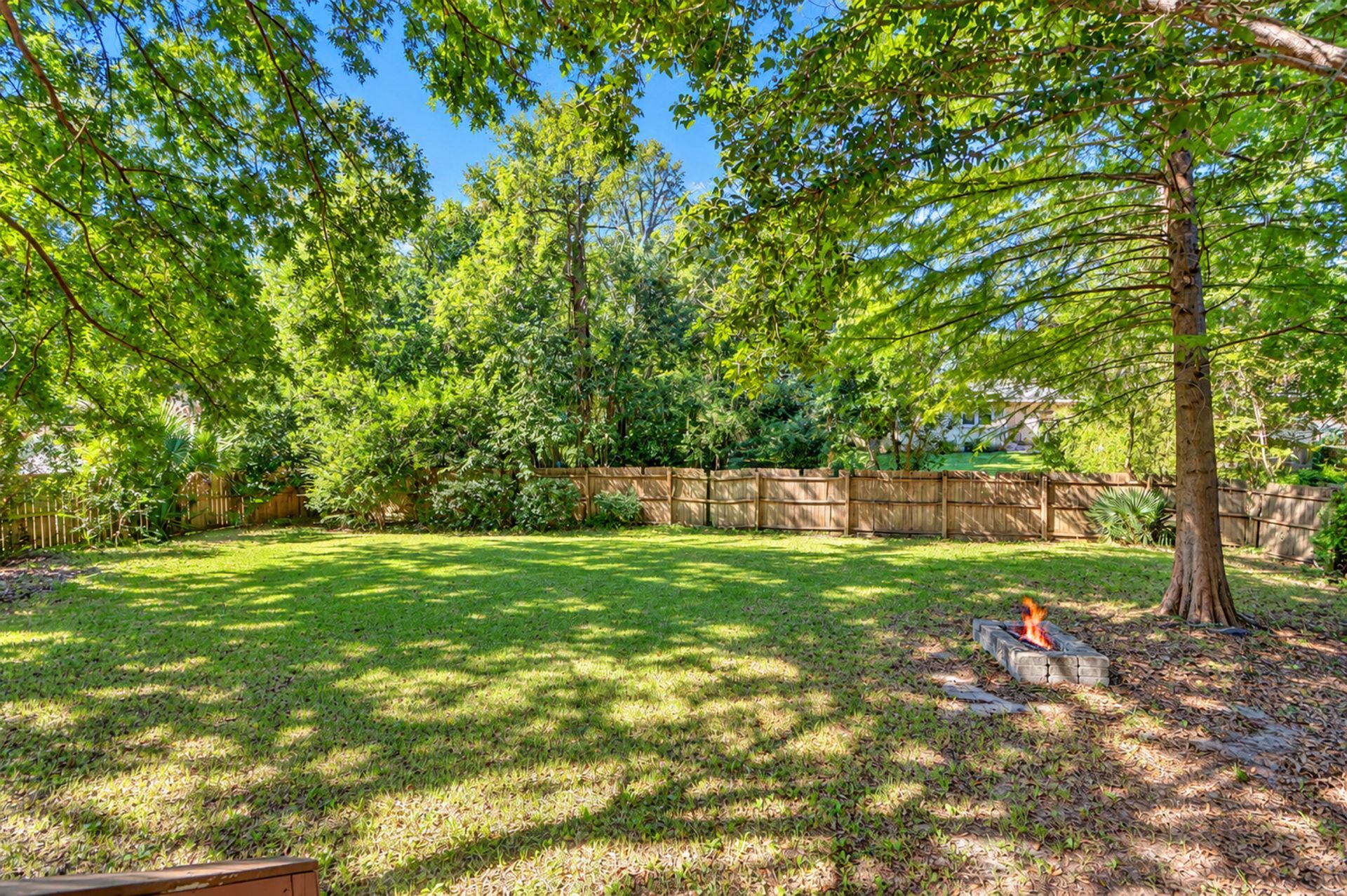 1815 Dunbarton Drive Photo 19