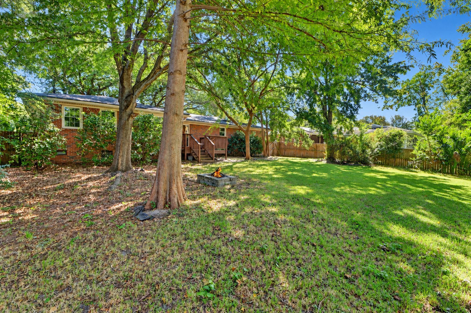 1815 Dunbarton Drive Photo 21