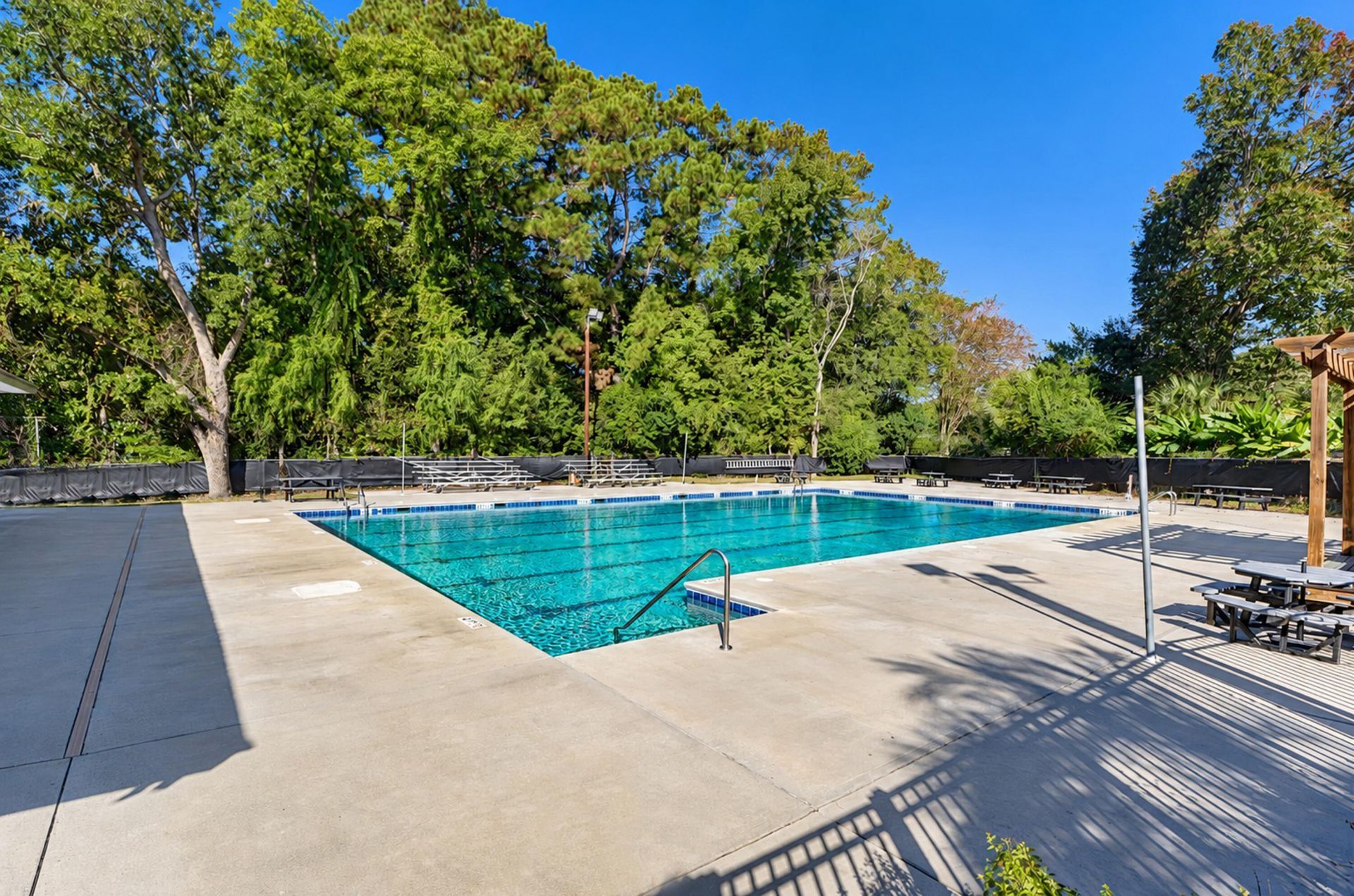 1815 Dunbarton Drive Photo 22
