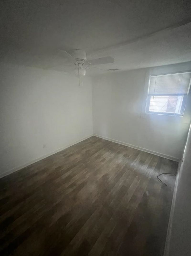 914 Duke St.  Photo 6