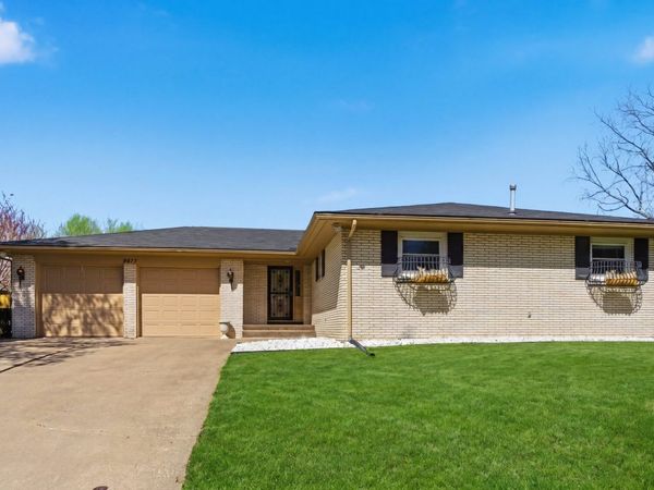 3617 25th Avenue , Rock Island, IL 60201
