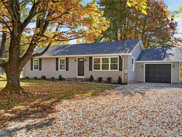 376 Susan Drive , Jefferson, OH 44047