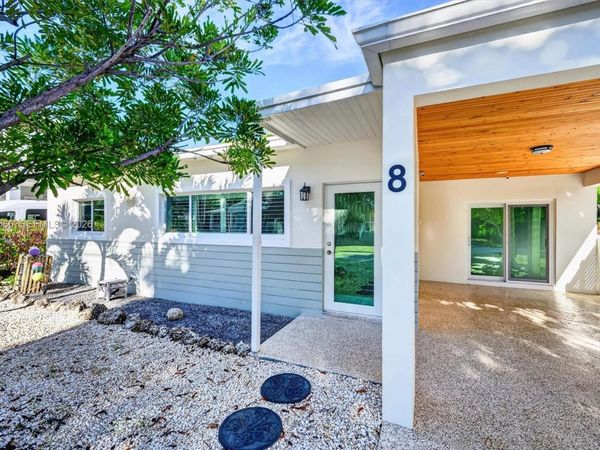 8 Ocean View Blvd , Key Largo, FL 33037