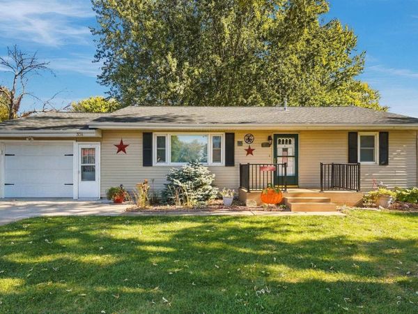 304 N Elizabeth St., Mount Pleasant, IA 52641