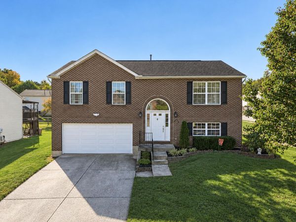 2 S Brushwood Court, Alexandria, KY 41001