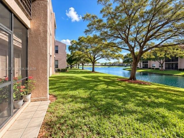10332 Sunrise Lakes Blvd , Unit 103, Sunrise, FL 33322 Photo