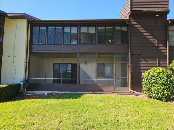 522 FAIRWAYS CIRCLE , Unit A, OCALA, FL 34472