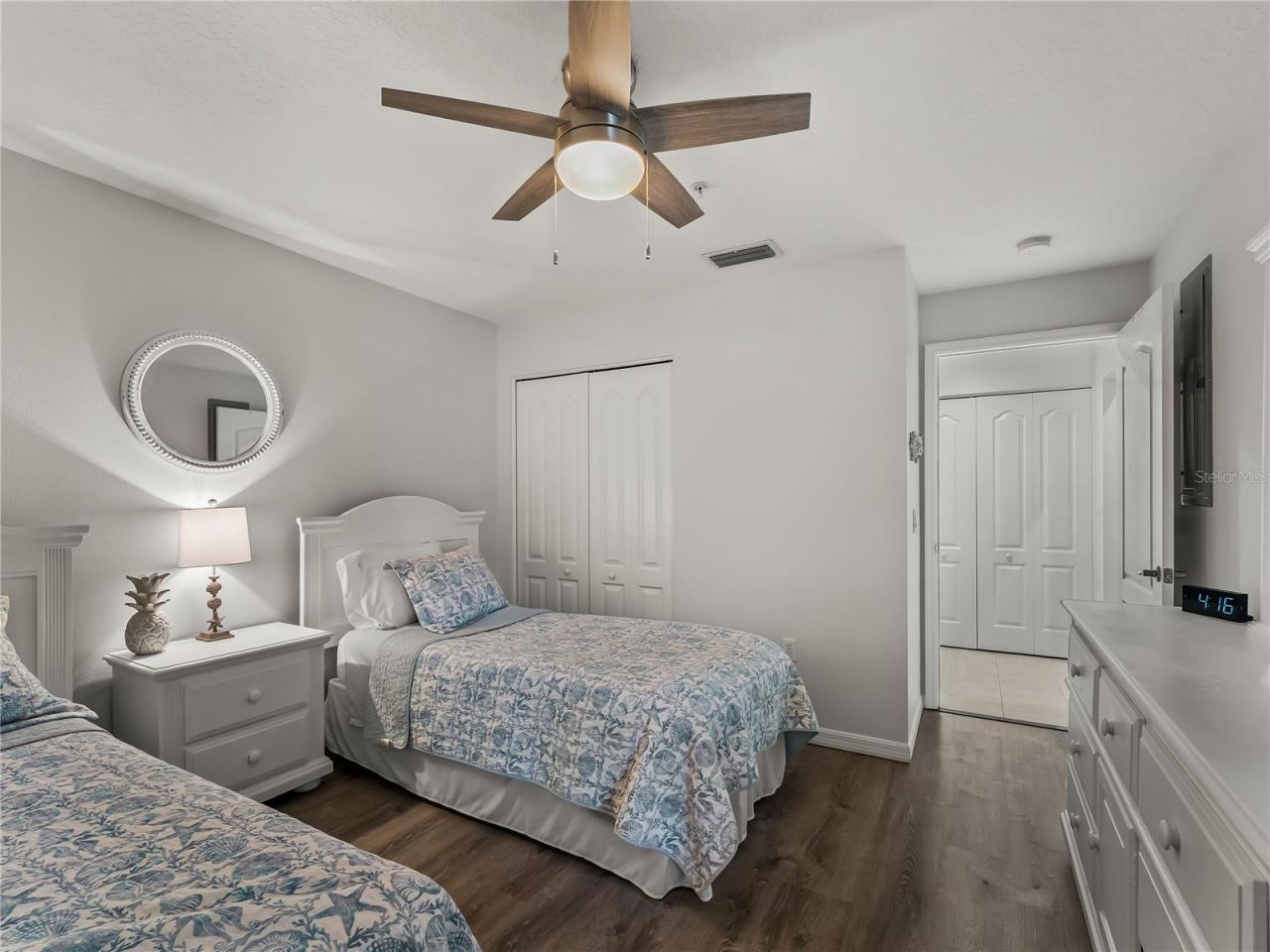 5340 Hyland Hills Avenue, Unit 2422, Sarasota, FL 34241 Photo