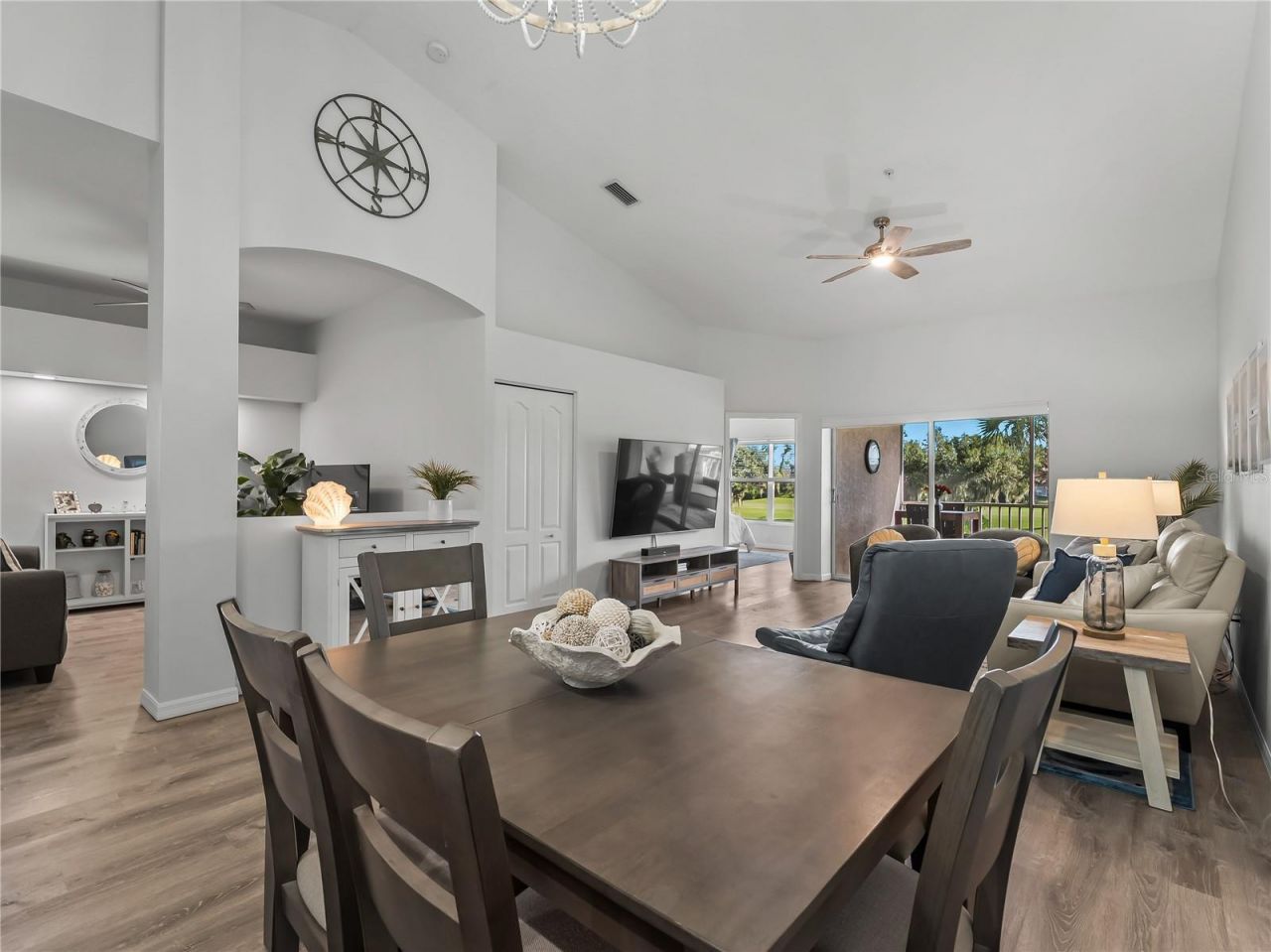 5340 Hyland Hills Avenue, Unit 2422, Sarasota, FL 34241 Photo