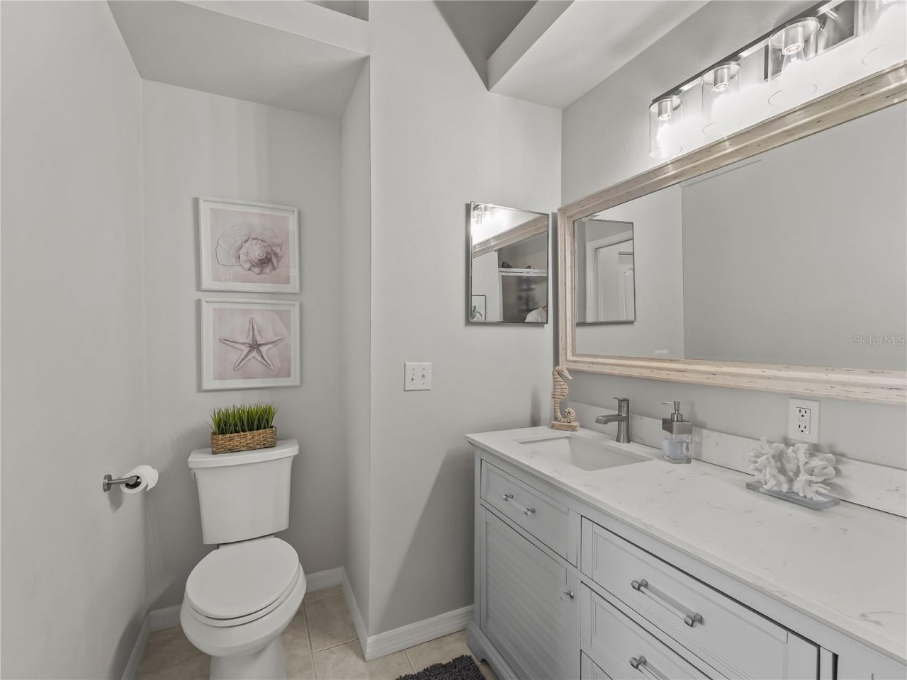 5340 Hyland Hills Avenue, Unit 2422, Sarasota, FL 34241 Photo