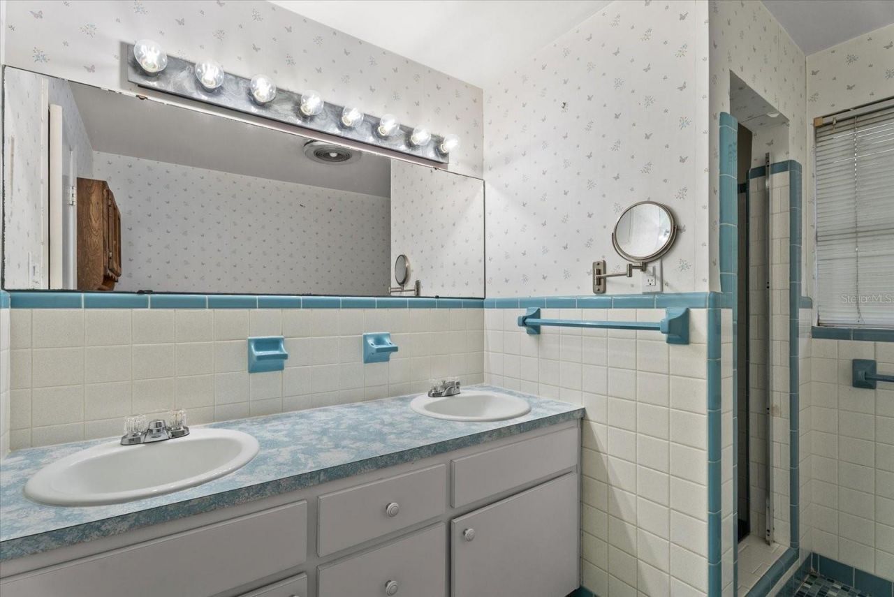 2714 Manatee Avenue W, Bradenton, FL 34205 Photo