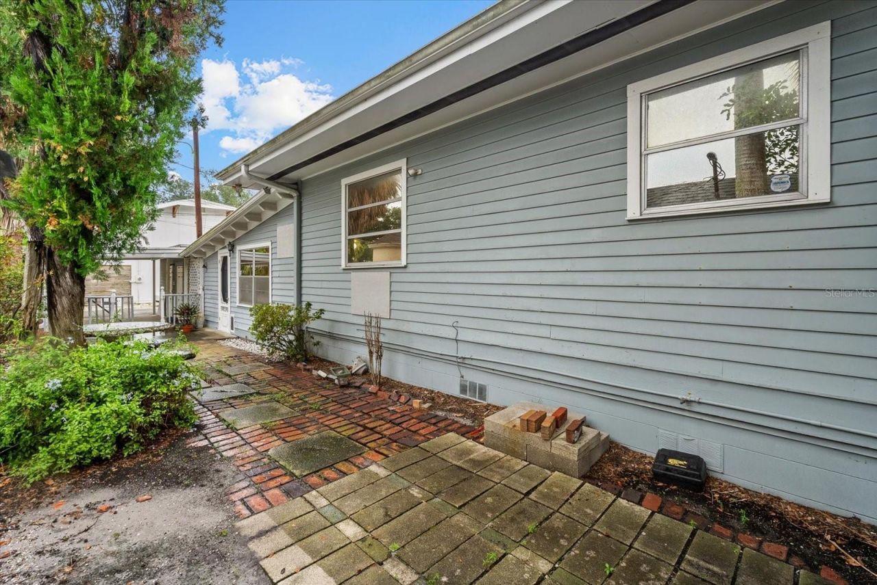 2714 Manatee Avenue W, Bradenton, FL 34205 Photo