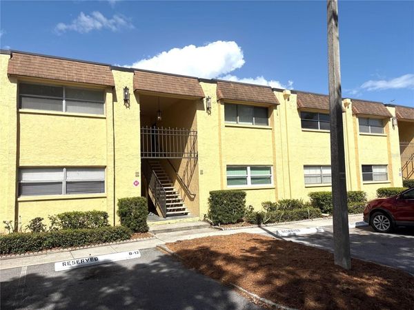4455 38TH TERRACE N, Unit B5, ST PETERSBURG, FL 33714