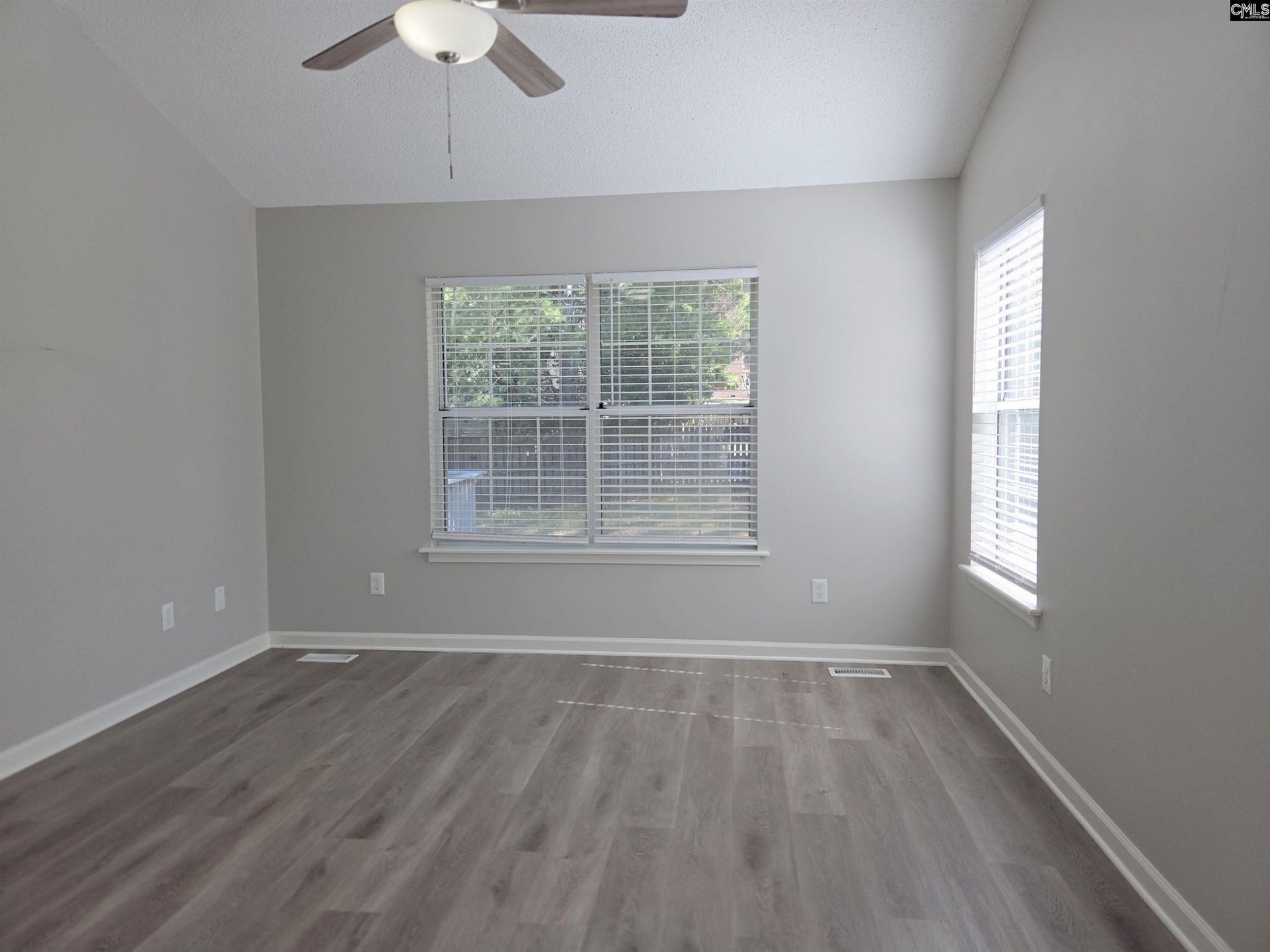 12 Red Cedar Drive Photo 8