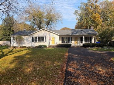 98 Post Avenue , Hilton, NY 14468