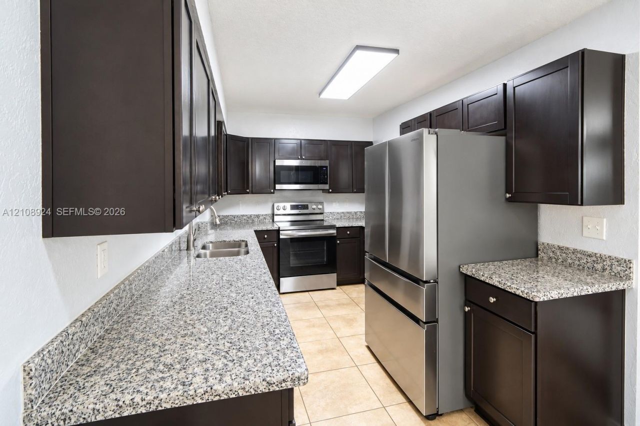 7607 NW 66th Ter , Tamarac, FL 33321 Photo