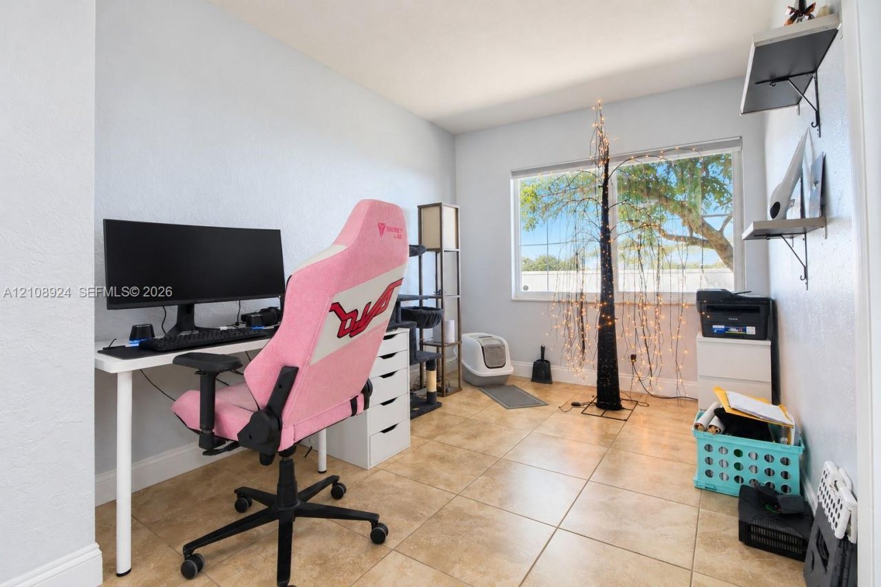 7607 NW 66th Ter , Tamarac, FL 33321 Photo