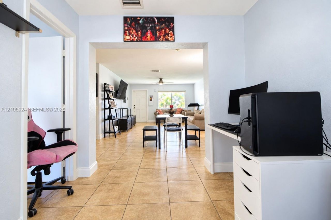 7607 NW 66th Ter , Tamarac, FL 33321 Photo