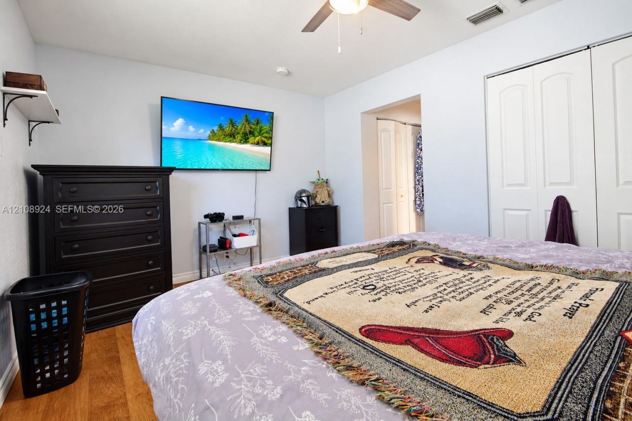 7607 NW 66th Ter , Tamarac, FL 33321 Photo