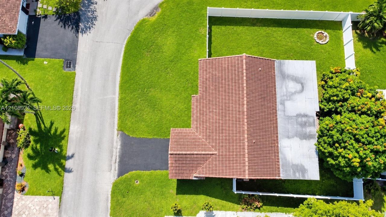 7607 NW 66th Ter , Tamarac, FL 33321 Photo