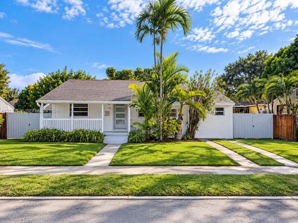 430 NE 110th Ter , Miami, FL 33161