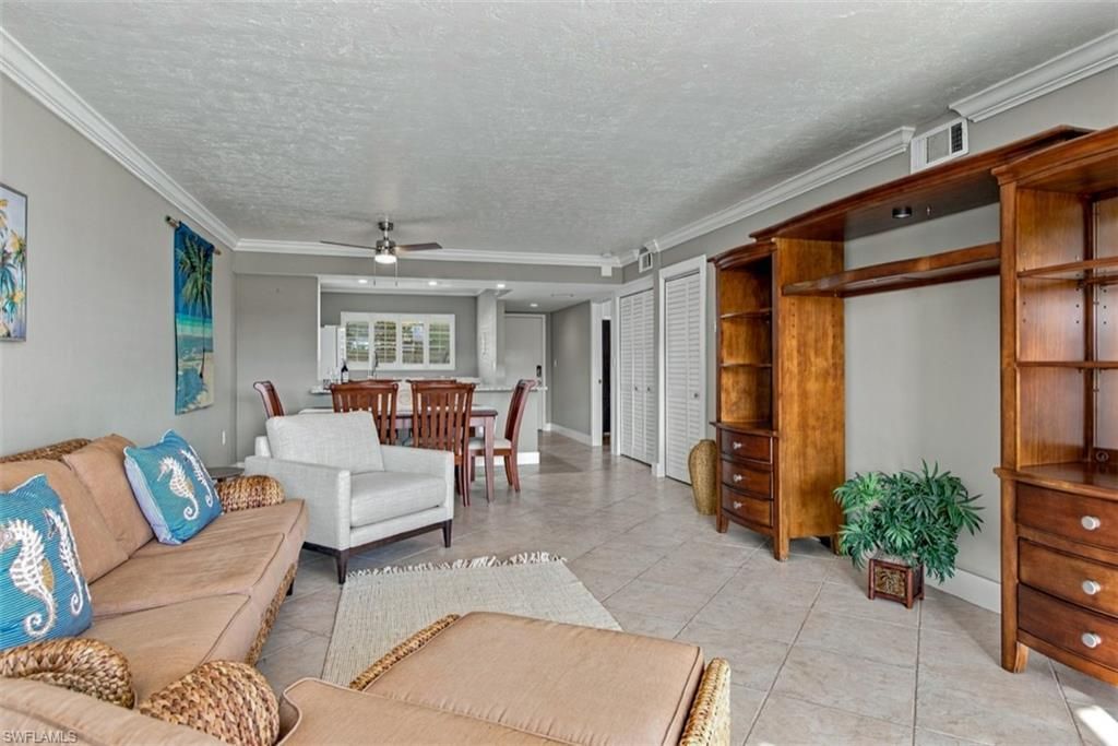 307 Goodlette-frank Rd S, Unit B206, Naples, FL 34102 Photo