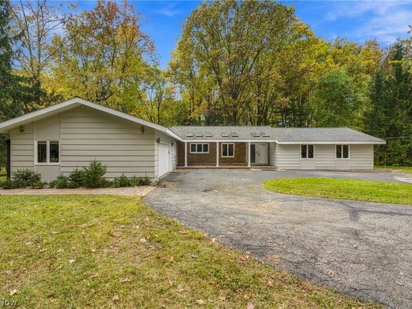 28400 S Woodland Road , Pepper Pike, OH 44124