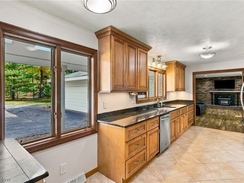 28400 S Woodland Road, Pepper Pike, OH 44124 Photo 12