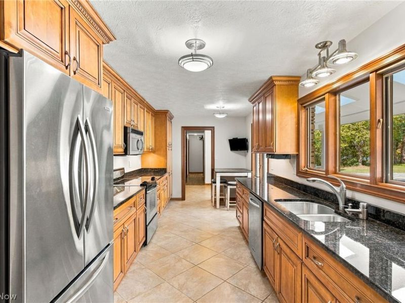 28400 S Woodland Road, Pepper Pike, OH 44124 Photo 15