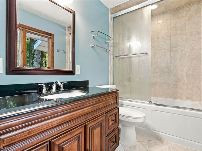 28400 S Woodland Road, Pepper Pike, OH 44124 Photo 30