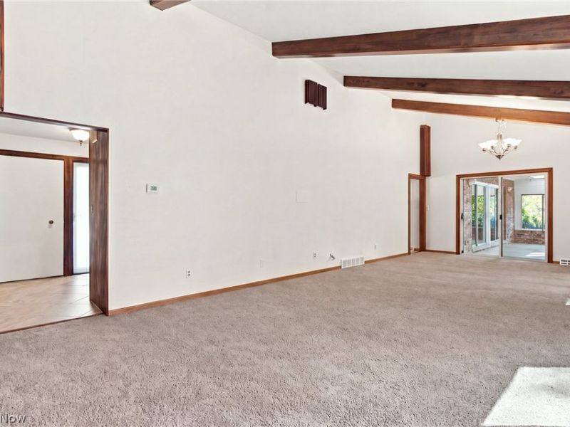 28400 S Woodland Road, Pepper Pike, OH 44124 Photo 8
