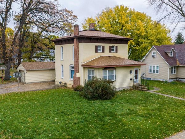 228 W 4th Street, Blue Earth, MN 56013