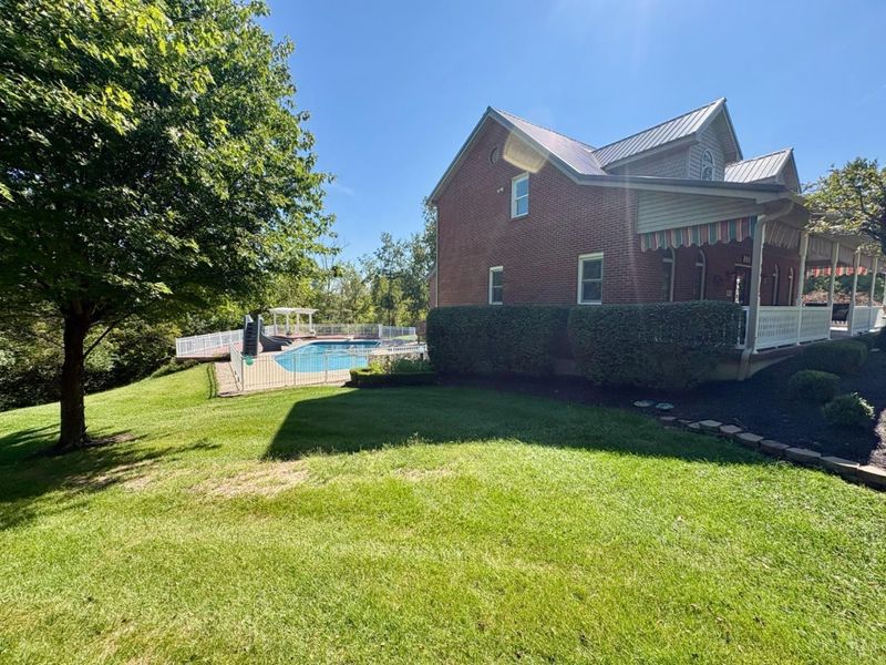 985 Ridgefield Road, Hamilton, OH 45013 Photo 6