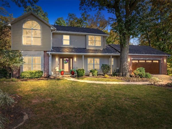 4322 Pioneer Trail SE, Cedar Rapids, IA 52403