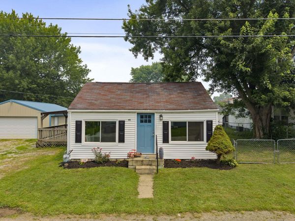 98 4th Street, Buckeye Lake, OH 43008