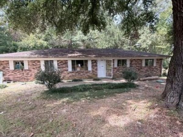 2445 Redbone Road, Vicksburg, MS 39180