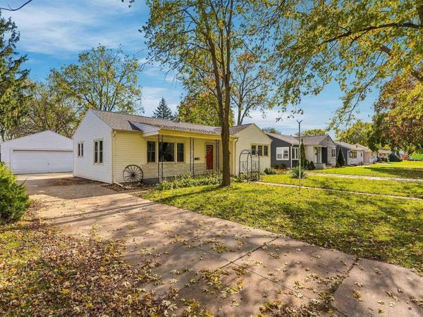 1235 Sheerer Avenue, Waterloo, IA 50701