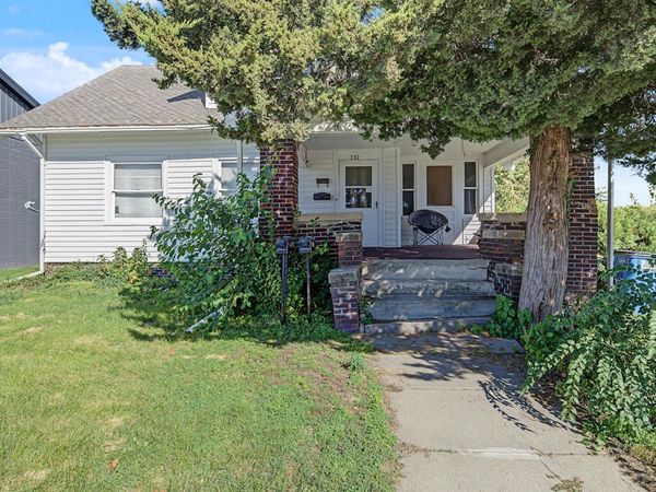 302 E Ashland Avenue, Indianola, IA 50125