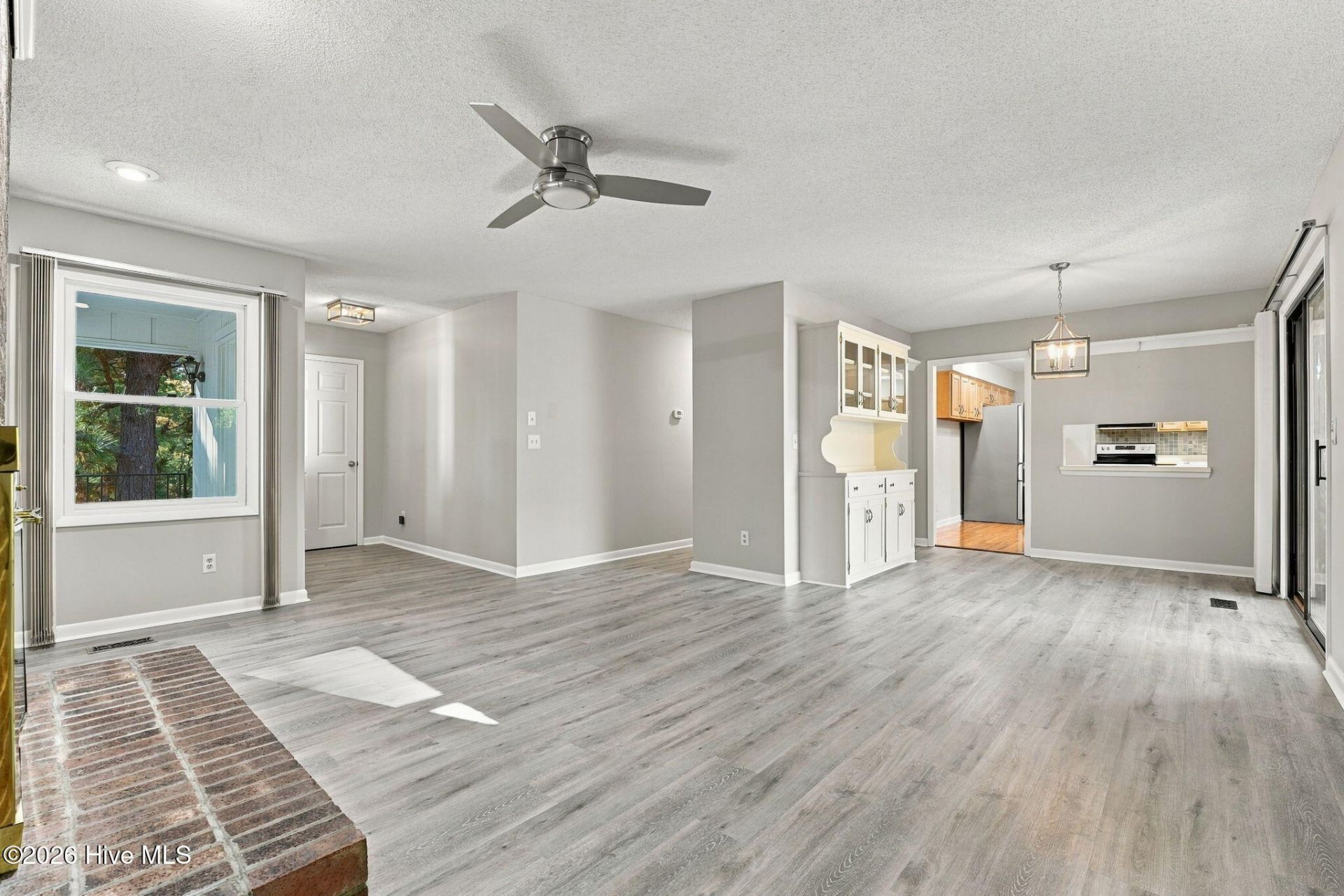 101 Swan Run Court  Photo 15