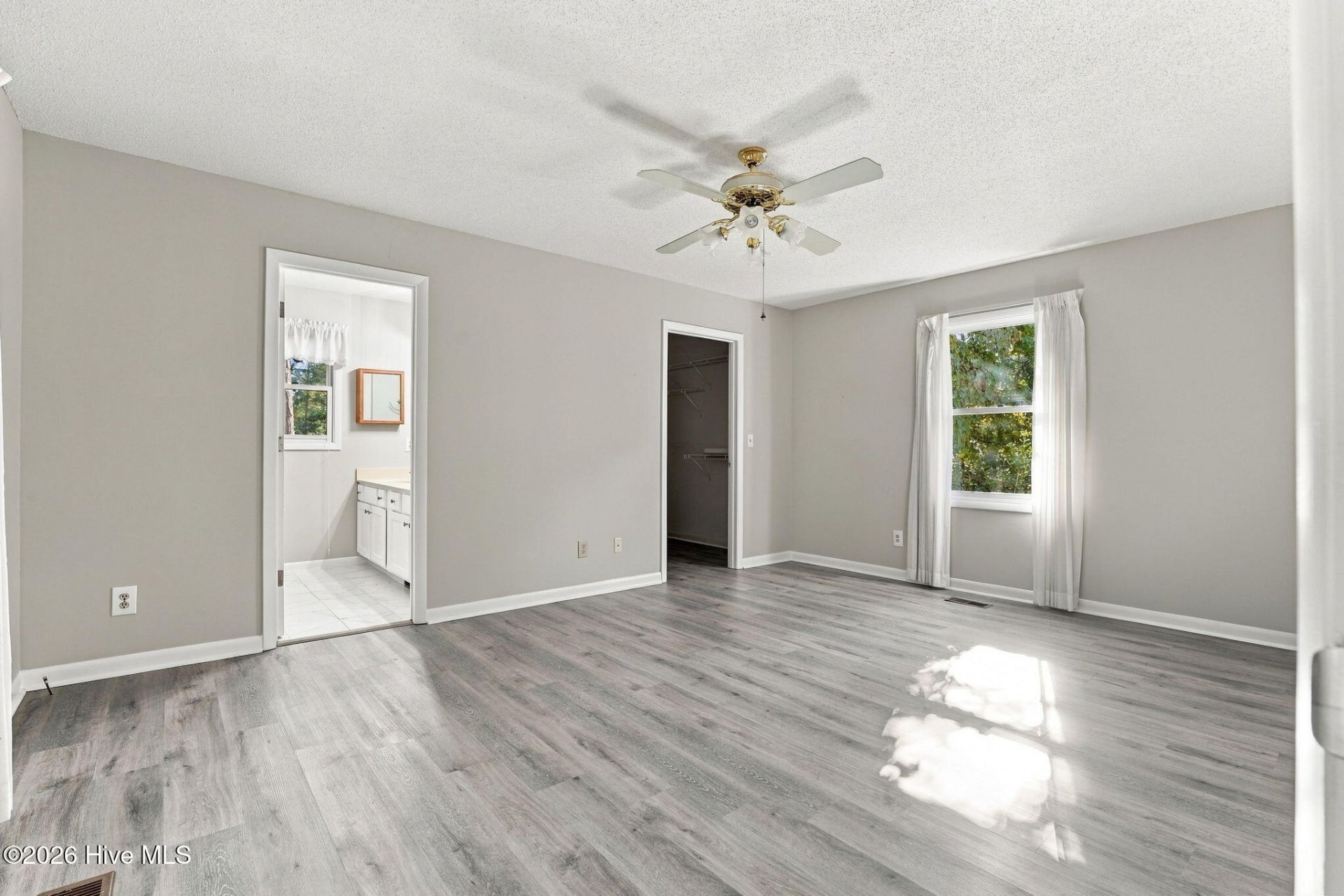 101 Swan Run Court  Photo 31