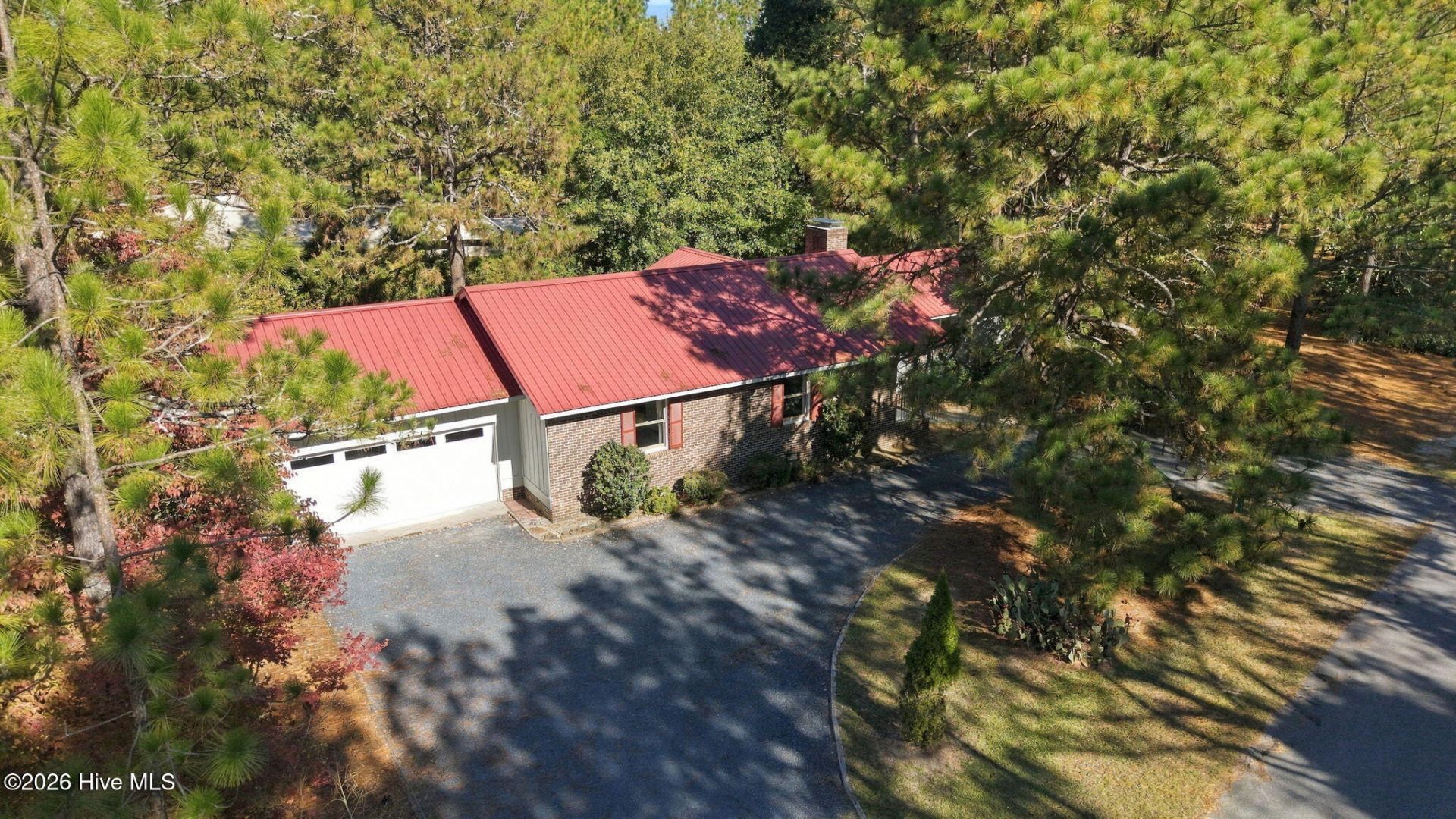 101 Swan Run Court  Photo 6