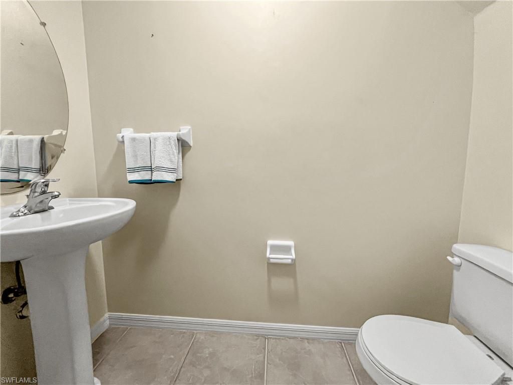 8271 Village Edge Cir , Unit 5, Fort Myers, FL 33919 Photo