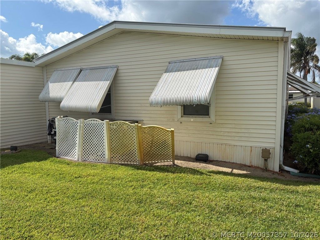 7704 SE Saratoga Drive, Hobe Sound, FL 33455 Photo