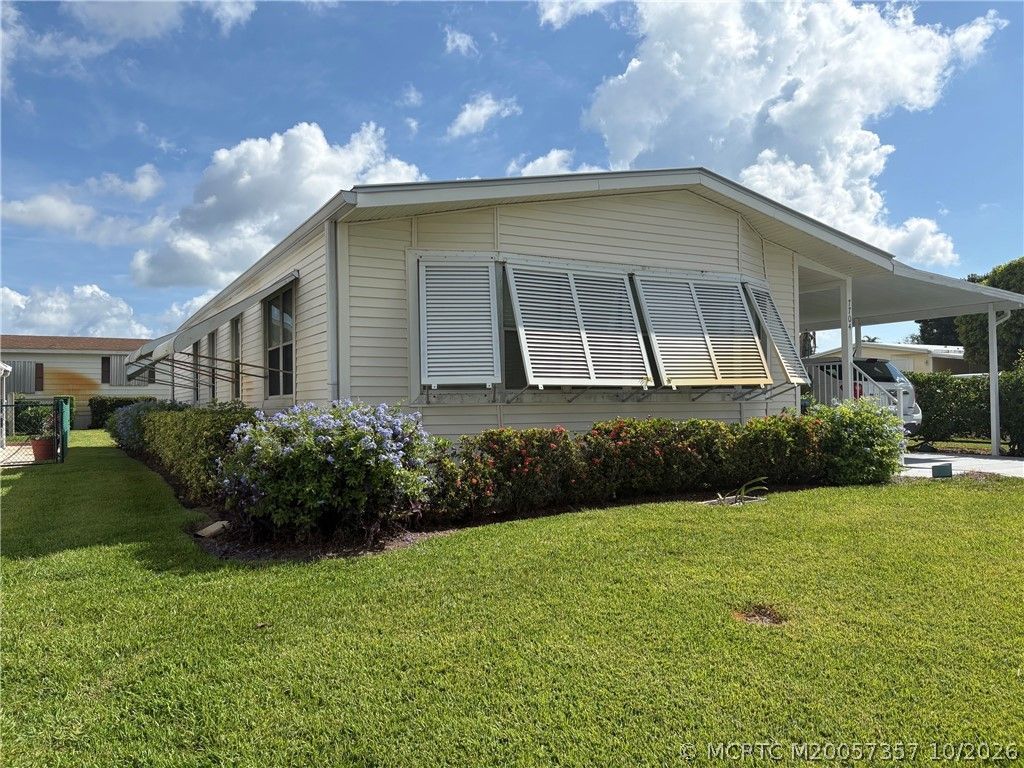 7704 SE Saratoga Drive, Hobe Sound, FL 33455 Photo