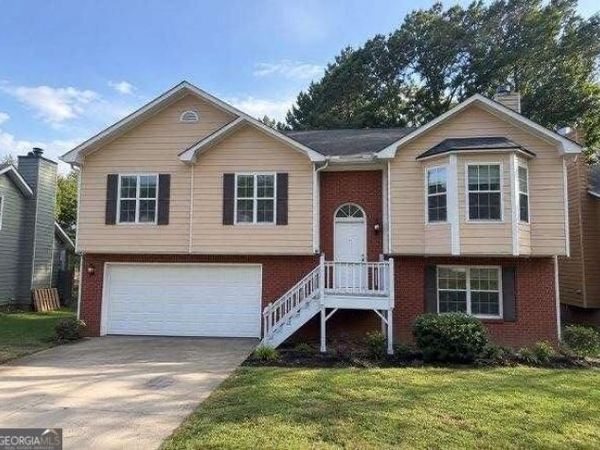 978 Oakwood Chase Circle, Stone Mountain, GA 30083