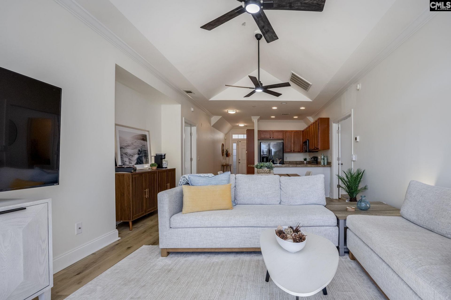 149 Breezes Drive  Photo 13