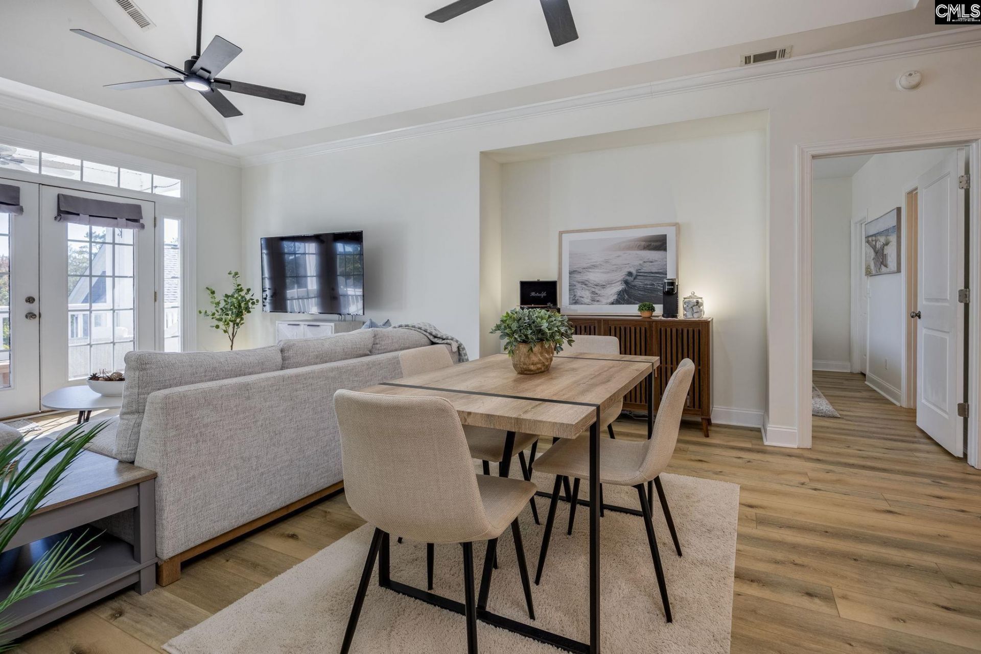 149 Breezes Drive  Photo 17