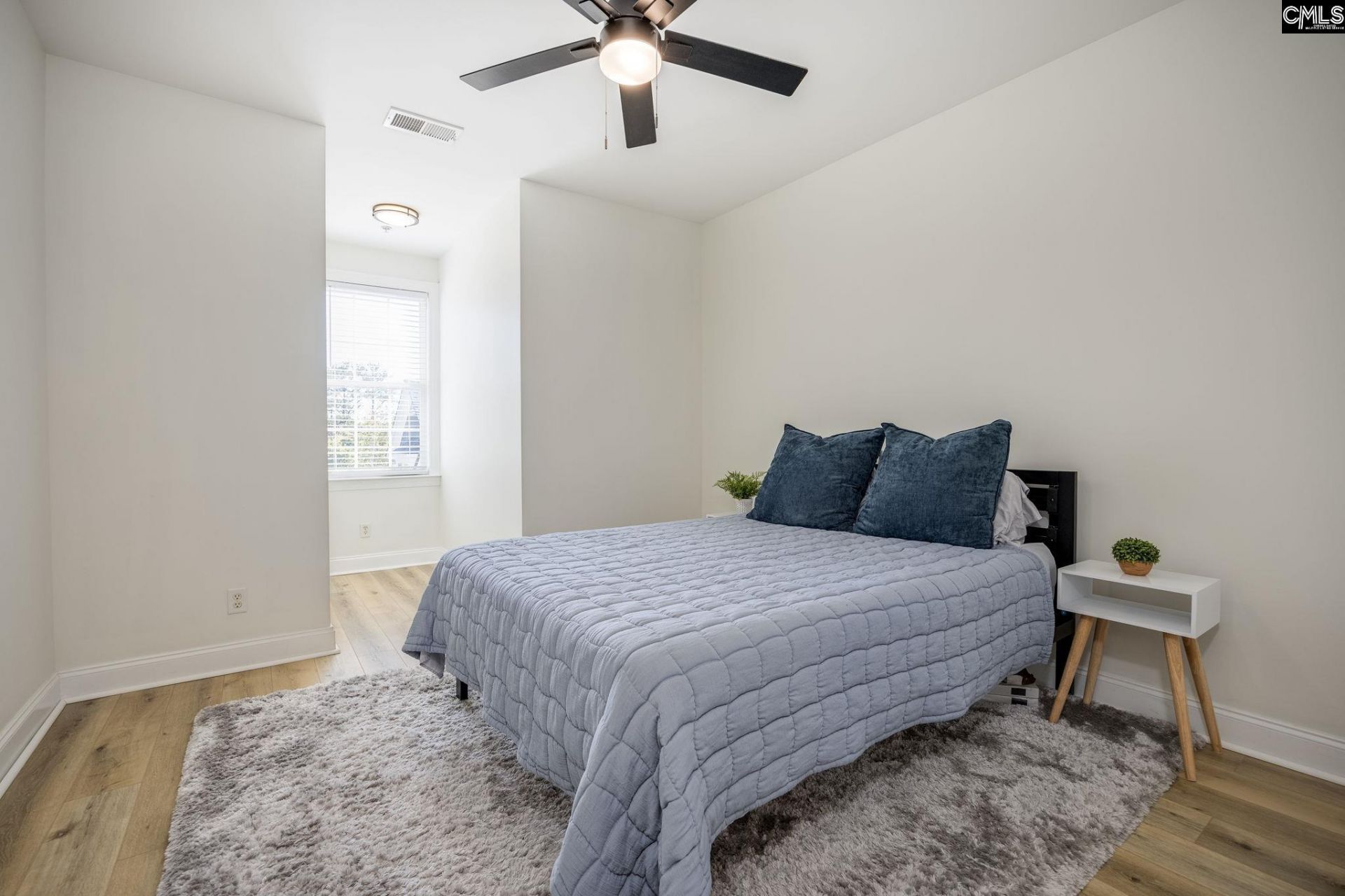 149 Breezes Drive  Photo 33