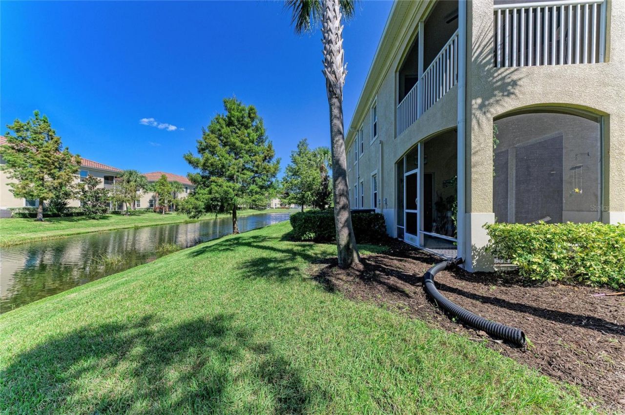 3129 Oriole Drive, Unit 102, Sarasota, FL 34243 Photo
