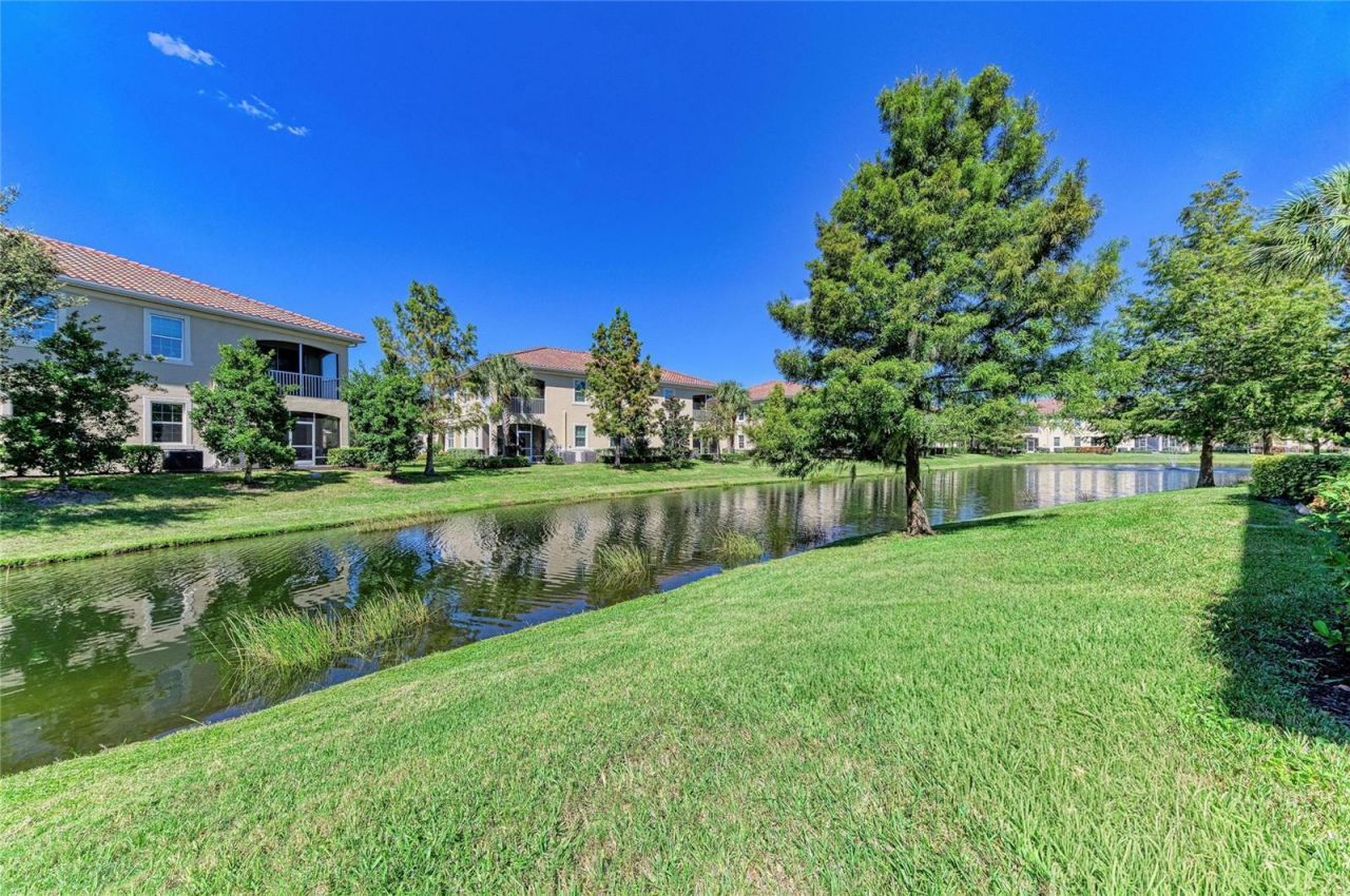 3129 Oriole Drive, Unit 102, Sarasota, FL 34243 Photo